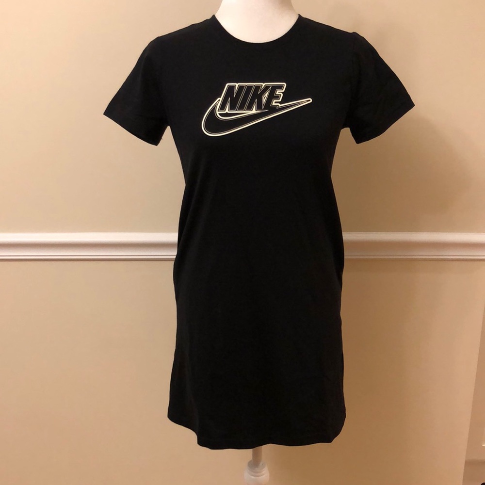 Nike Girls Black Short Sleeve T-Shirt Dress. Size Large. New With Tags.